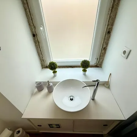 Apartment Em *