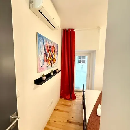Apartment Em