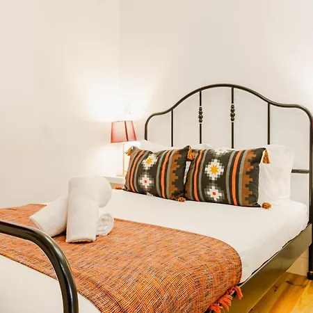 Apartment Familiar - 2 Quartos - Ac - Proximo A Baixa-chiado Lisbon