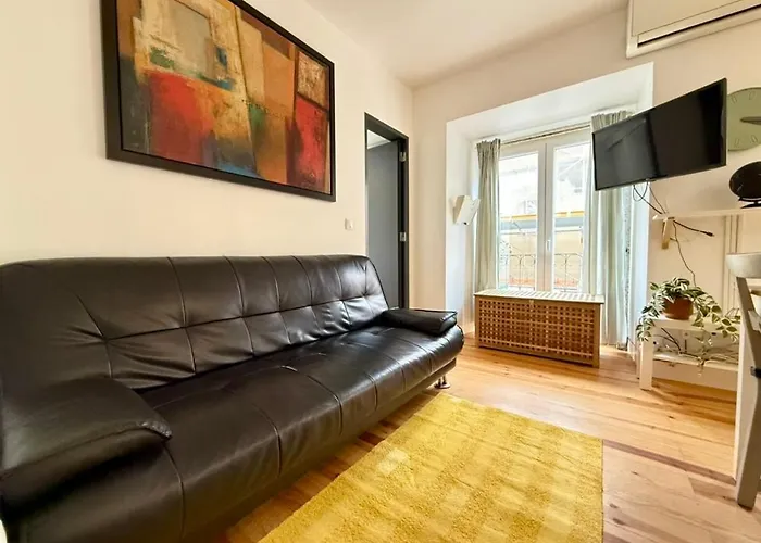 Em Apartment Lisbon